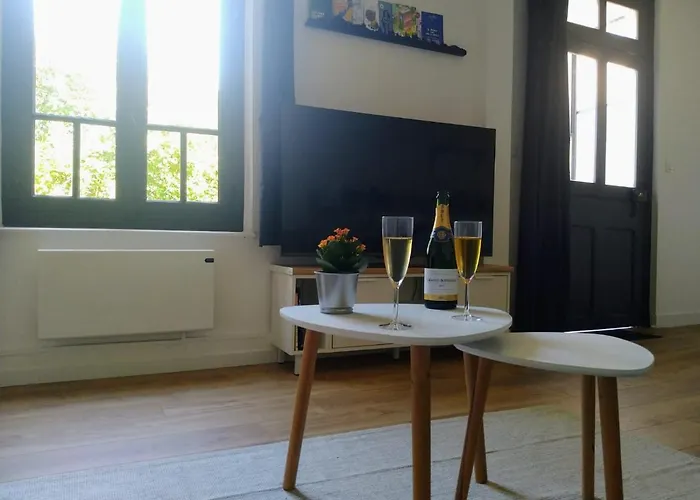 Maison Individuelle Avec Exterieur